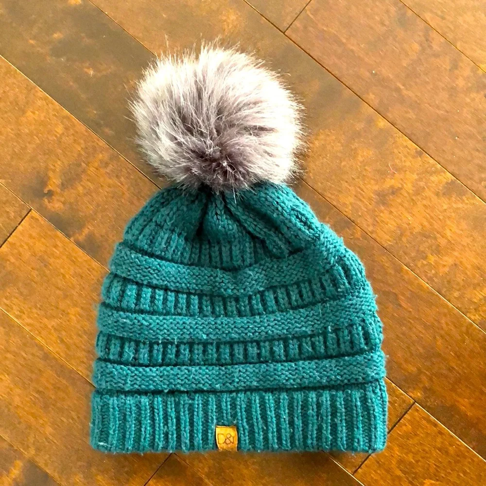Hat - Picture 1 of 4